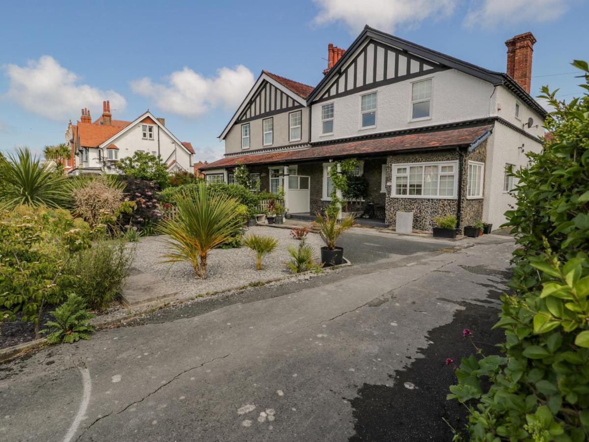 18 Tyn Celyn Apartment Llandudno Exterior photo